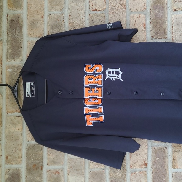 Detroit Tiger Baseball Shirt - Picture 2 of 6